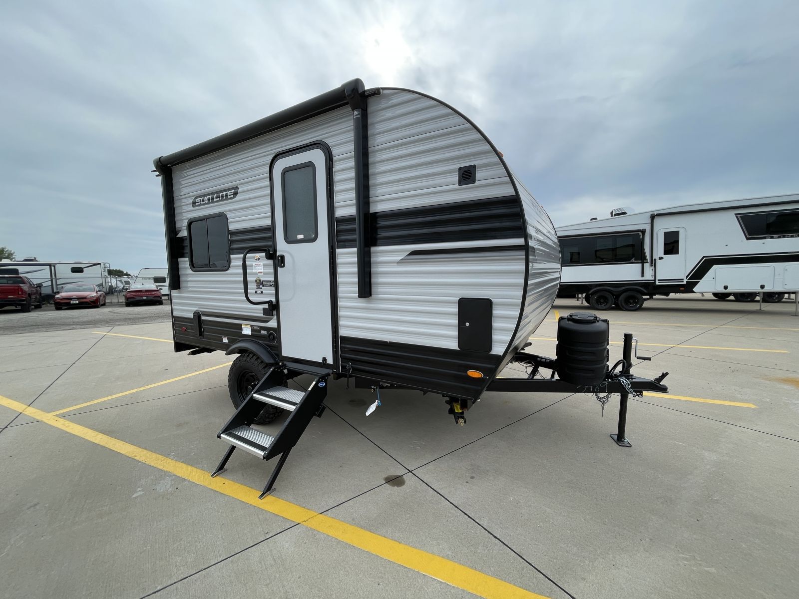2027 Sunset Park SUN LITE 14TH in blue grass IA
