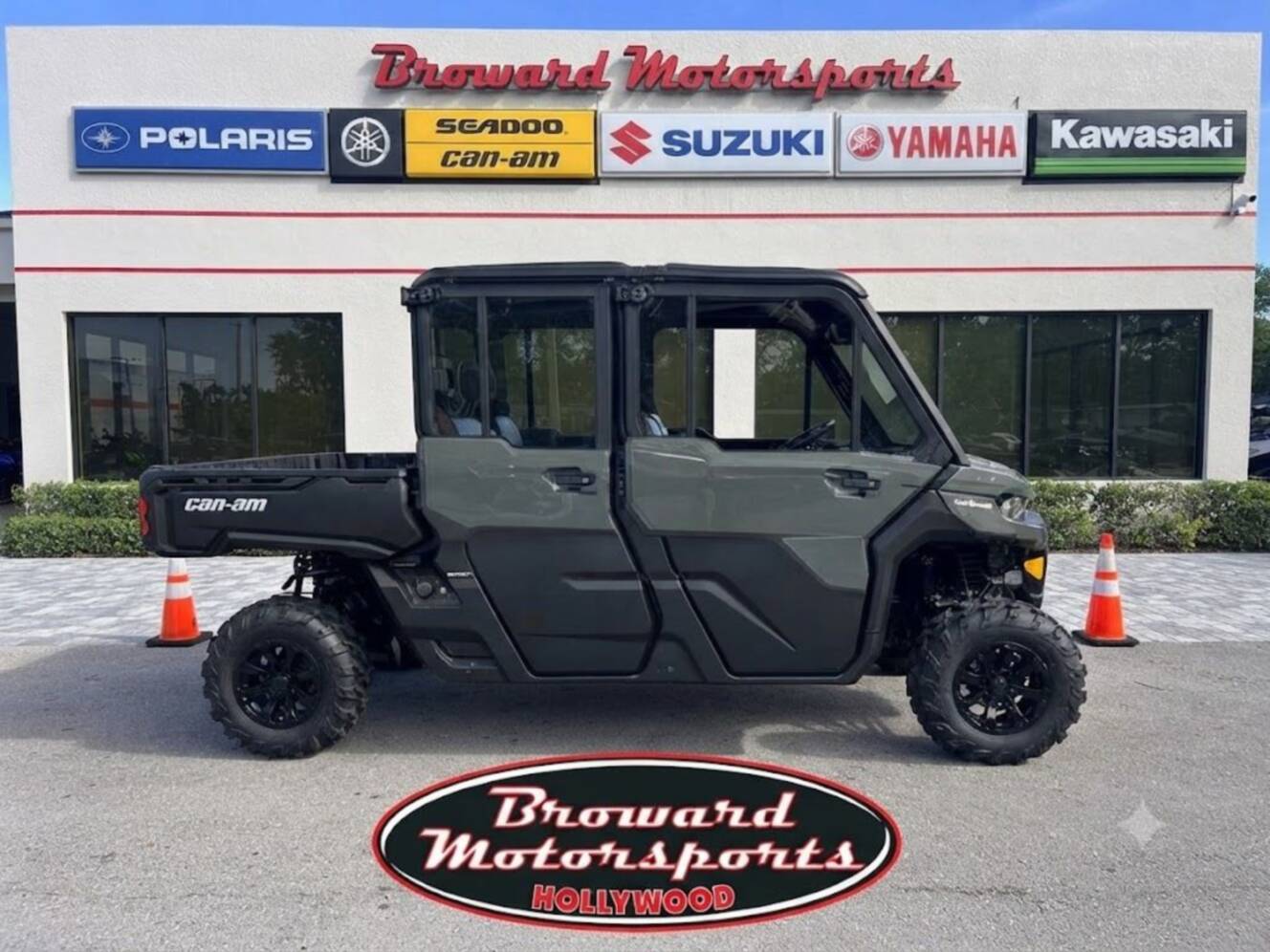 A photo of this 2027 Can-Am Defender MAX DPS CAB HD10 Dolomite Grey