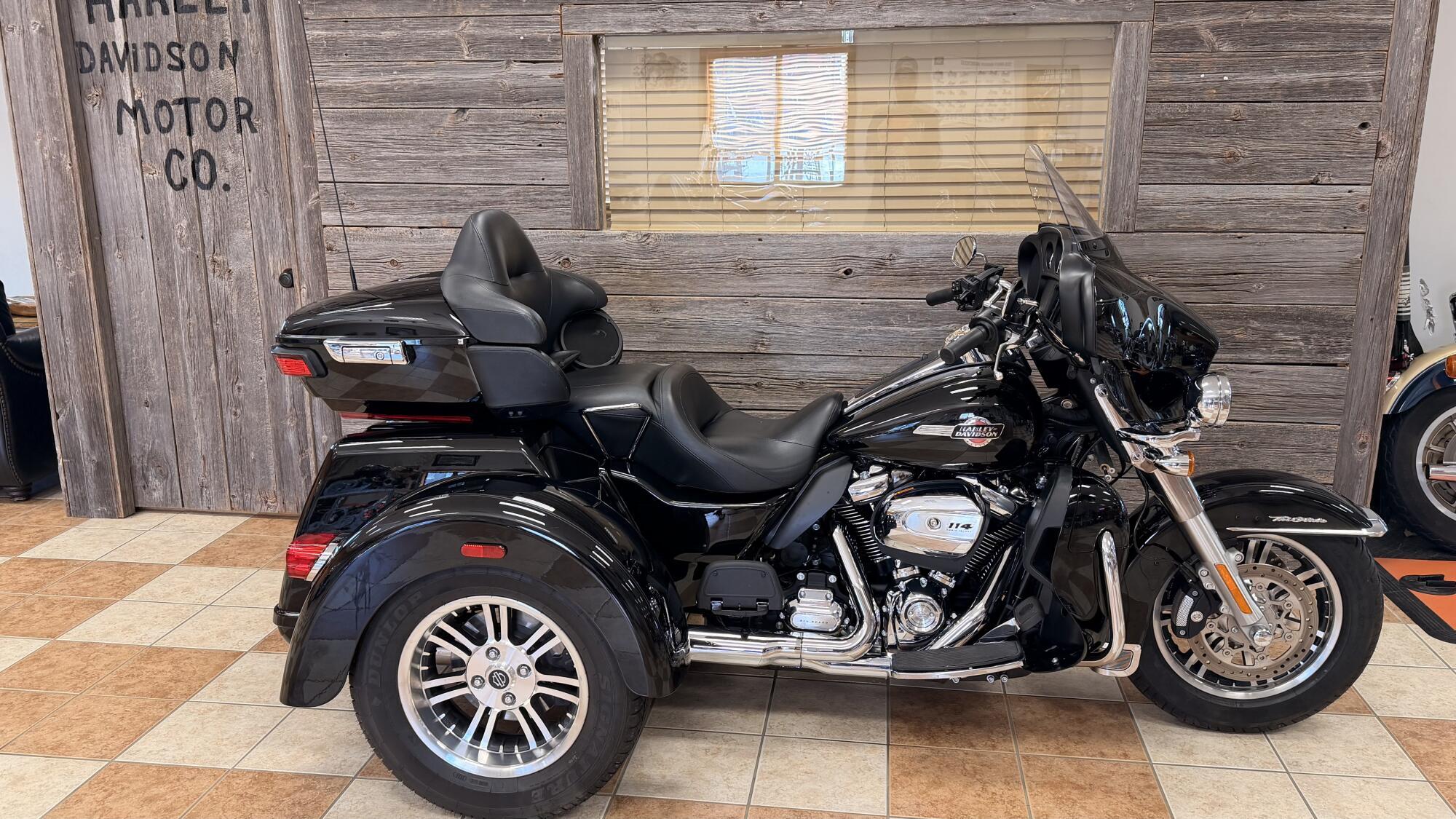 2024 Harley-Davidson Tri Glide Ultra ULTRA CLASSIC in Bonduel, WI