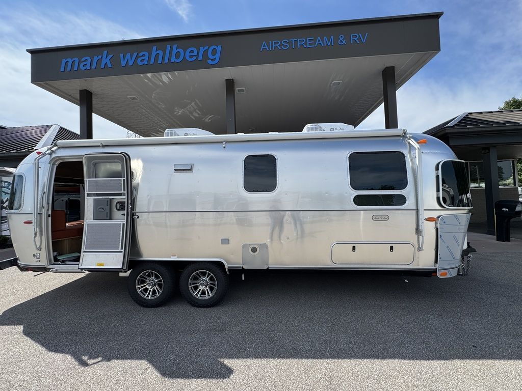 2027 Airstream Trade Wind® 27FB in lorain OH