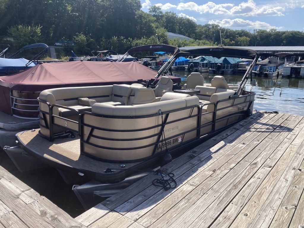 2023 Godfrey Pontoons Sweetwater 2286 FS Sport Tube 29 in. in iowa city IA