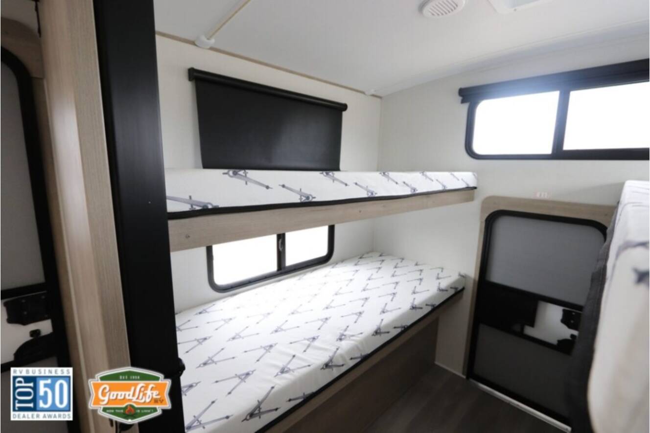 A photo of this 2026 Grand Design Imagine 3210BH