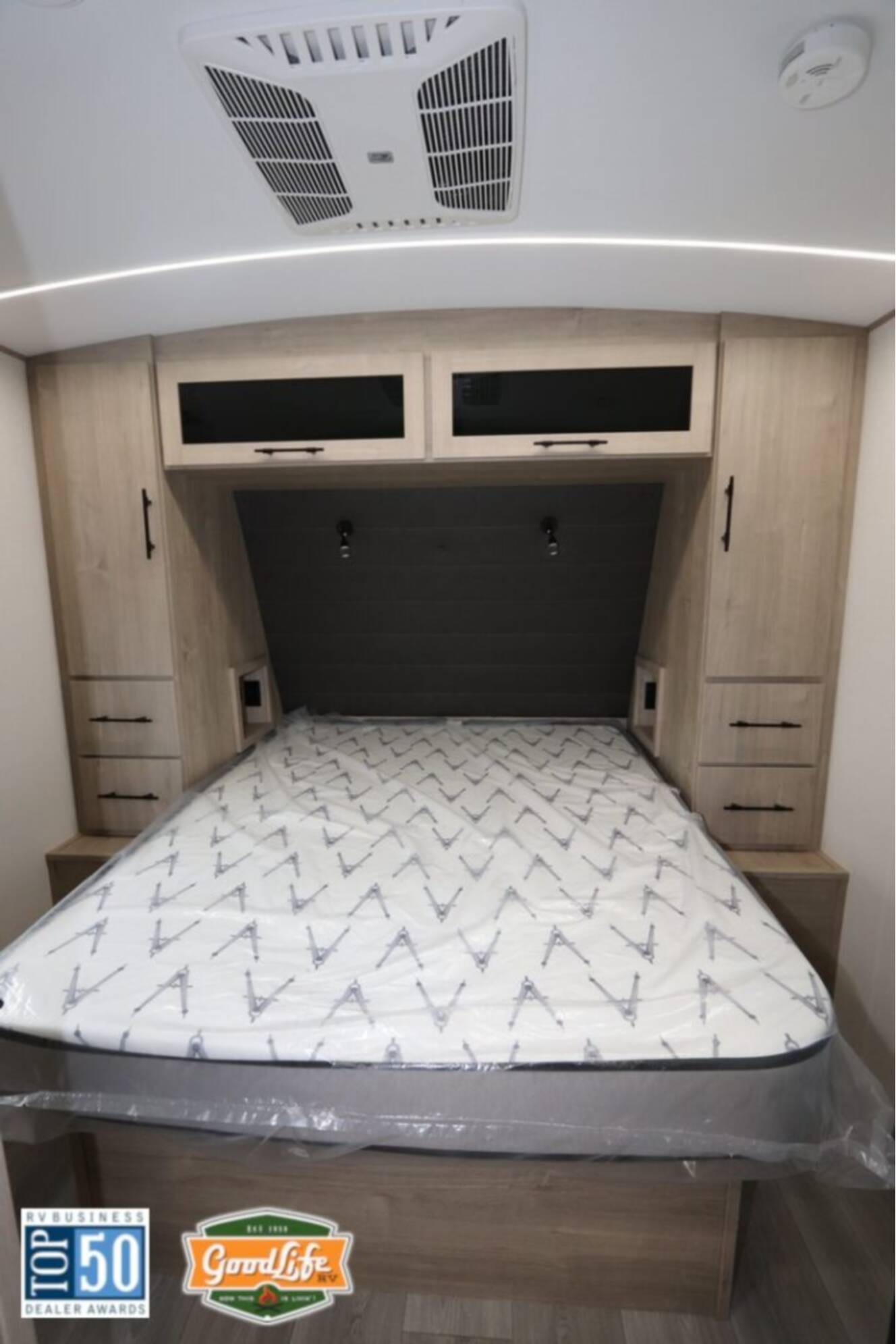 A photo of this 2026 Grand Design Imagine 3210BH