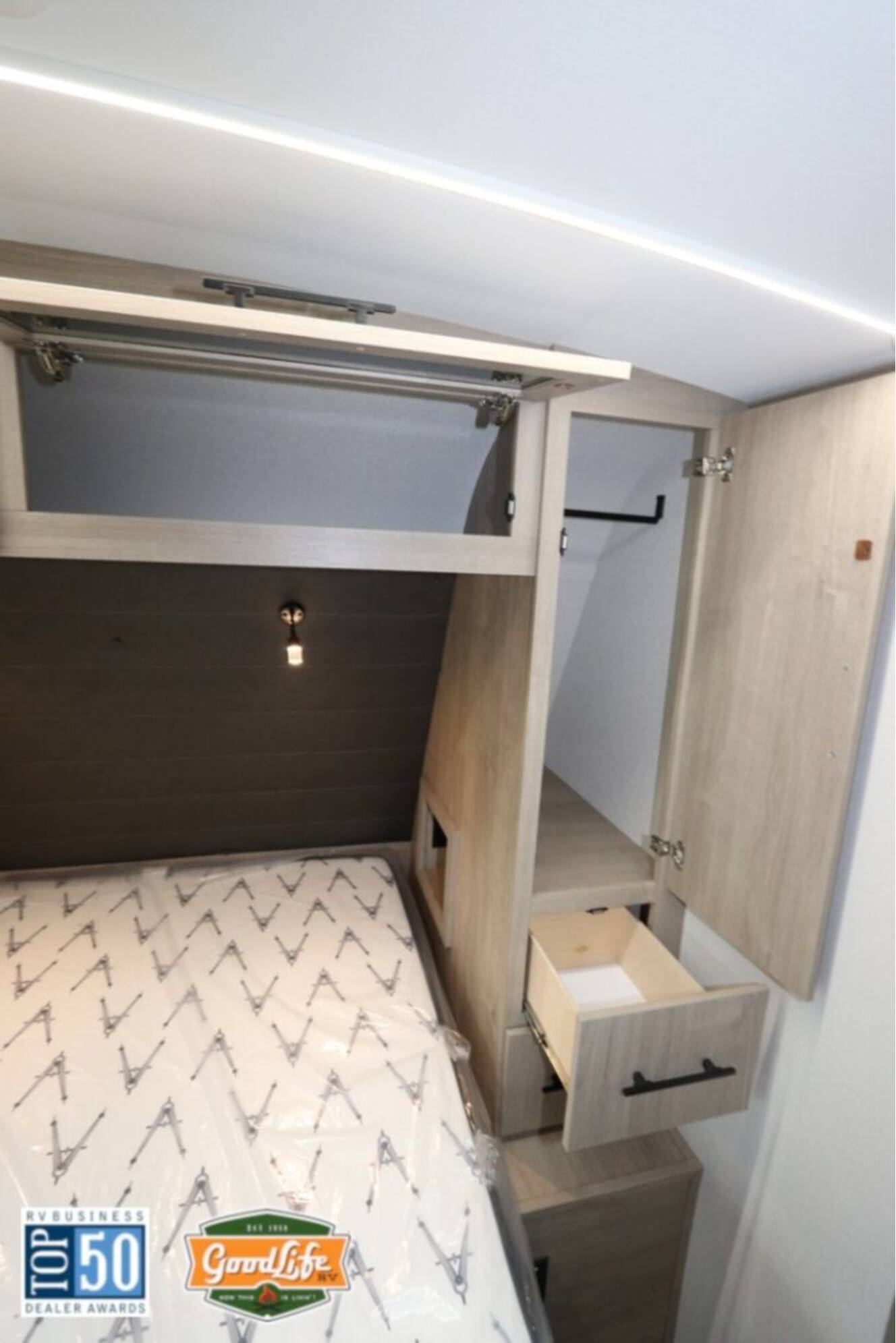 A photo of this 2026 Grand Design Imagine 3210BH