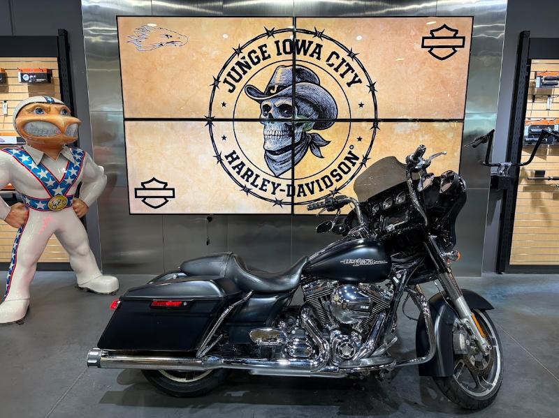 2016 Harley-Davidson STREET GLIDE SPECIAL SPECIAL in Coralville, IA