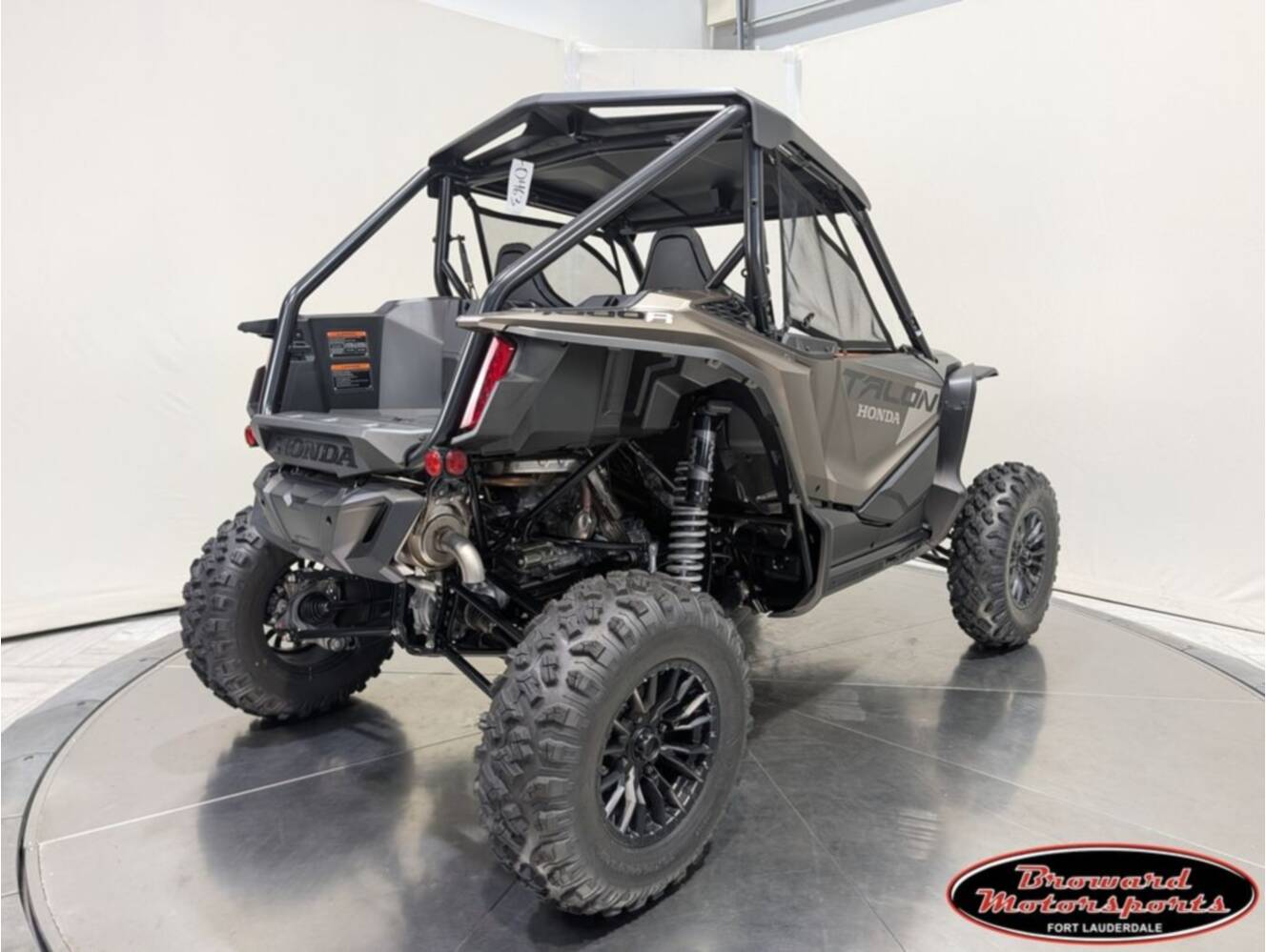 A photo of this 2026 Honda® Talon 1000R FOX Live Valve