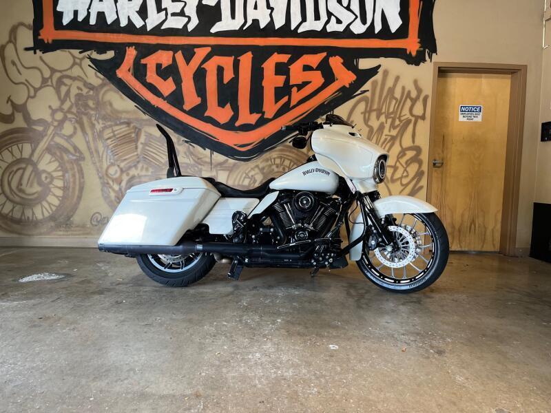 2022 Harley-Davidson ELECTRA GLIDE STANDARD STANDARD in Gainesville, FL