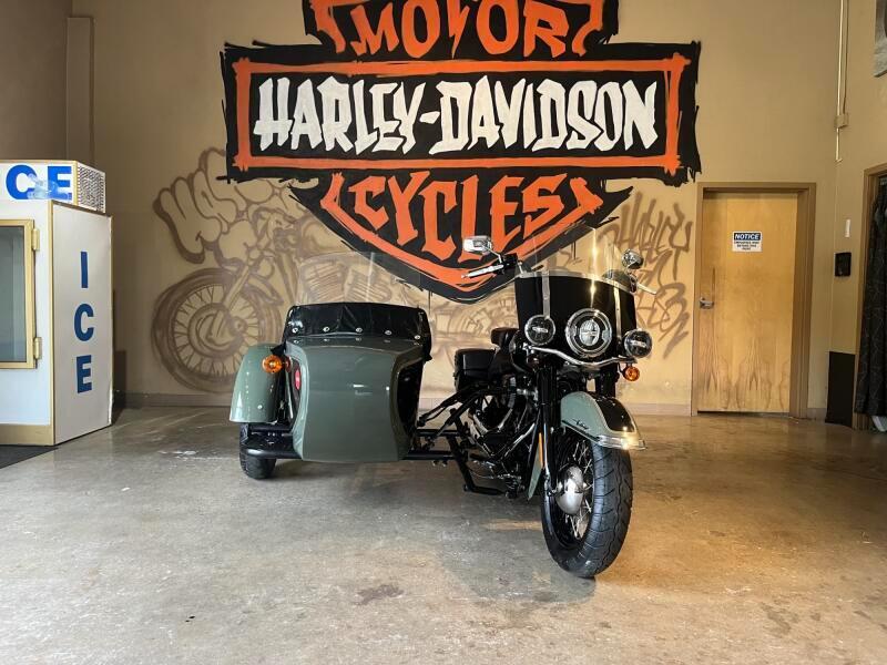 2021 Harley-Davidson HERITAGE CLASSIC 114 CLASSIC in Gainesville, FL