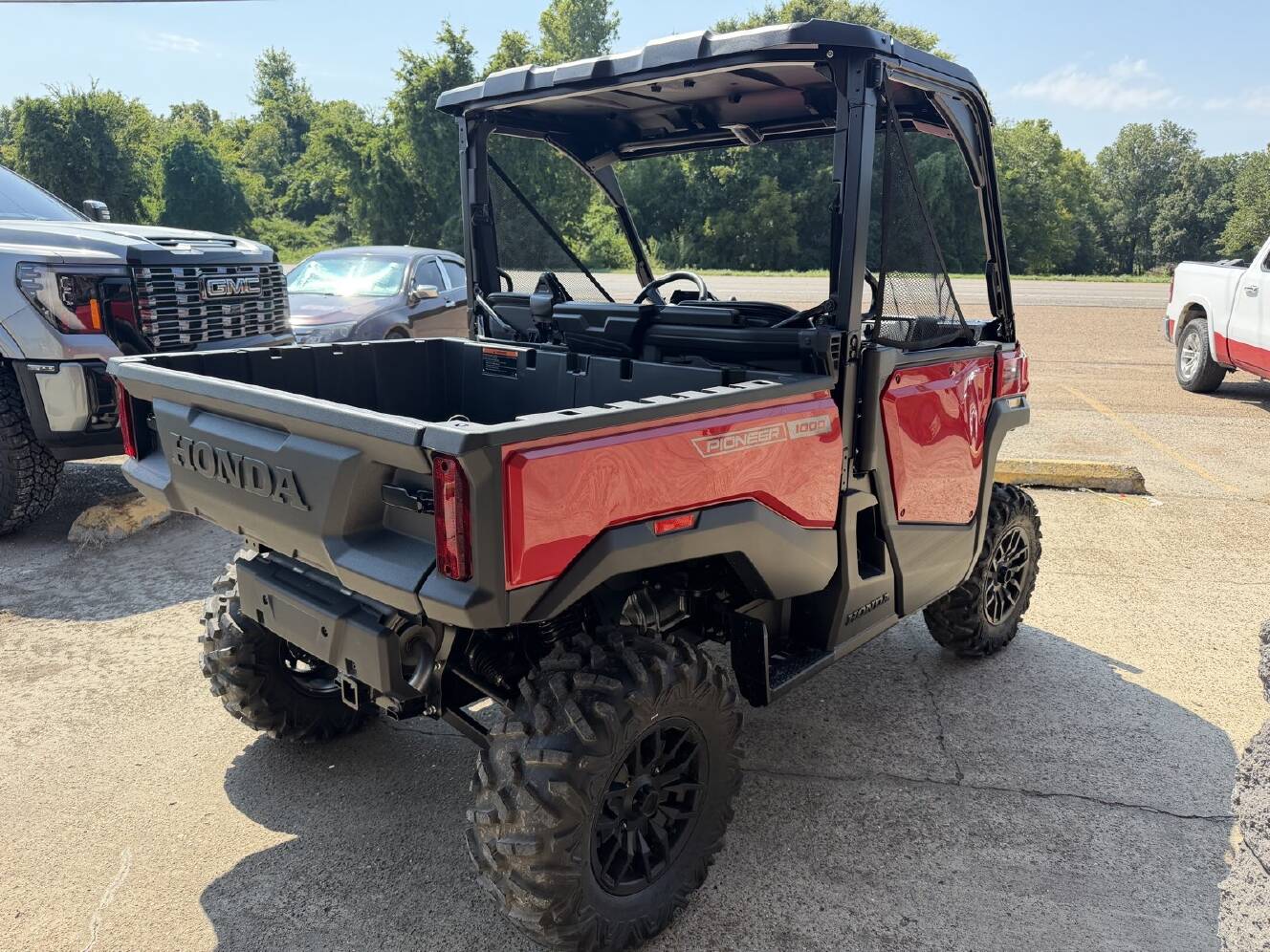 A photo of this 2026 Honda Pioneer 1000 Deluxe