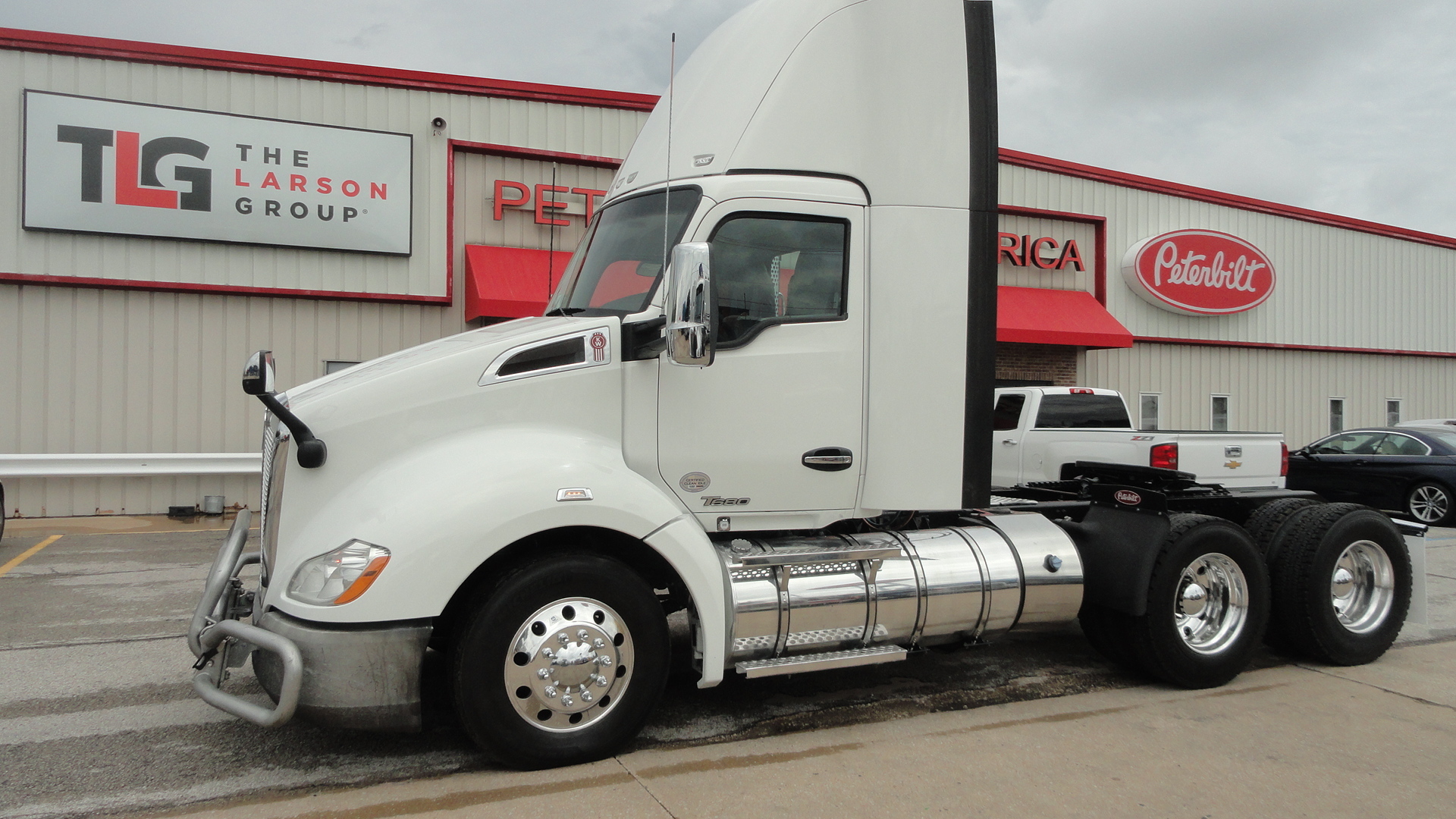 2021 KENWORTH T680 in O Fallon, MO