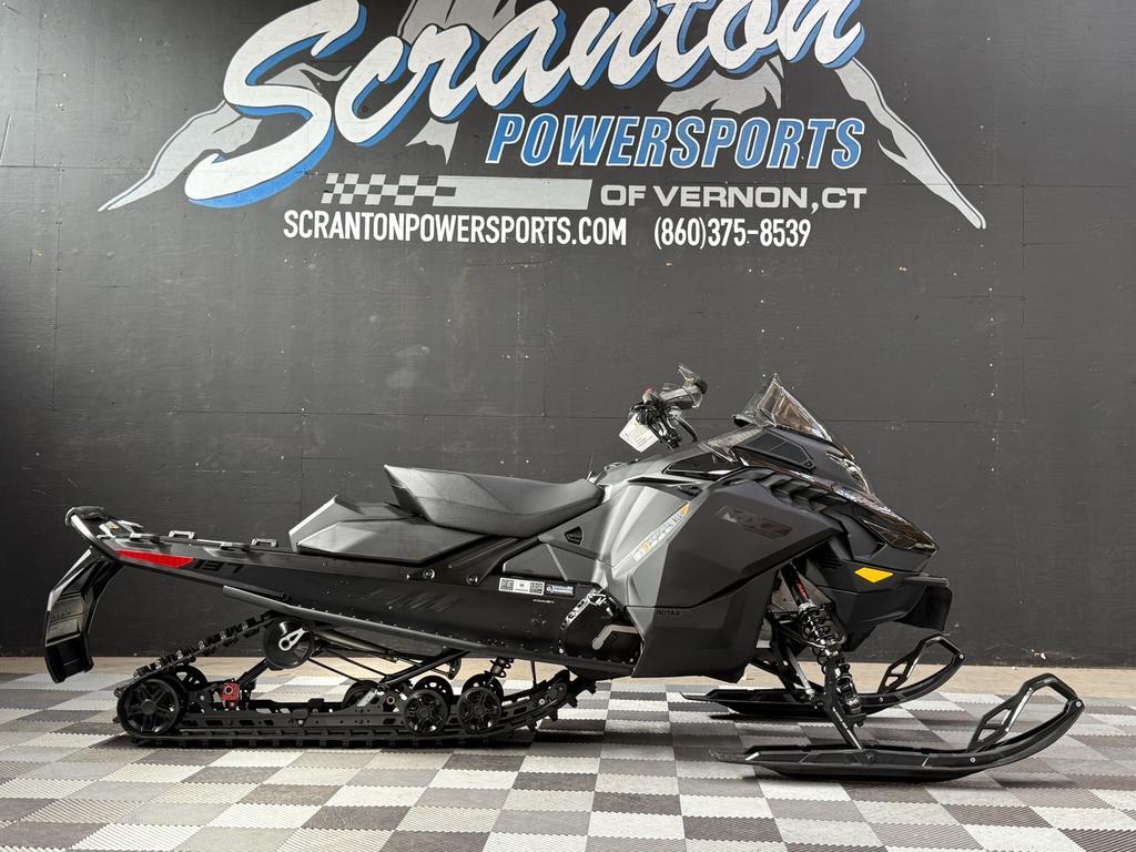 2027 Ski-Doo MXZ 850 E-TEC Adrenaline 137 Snowmobile snowmobile