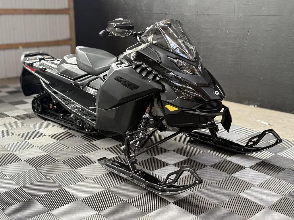 2027 Ski-Doo MXZ 850 E-TEC Adrenaline 137 850 E-TEC 137 1.5 in vernon CT