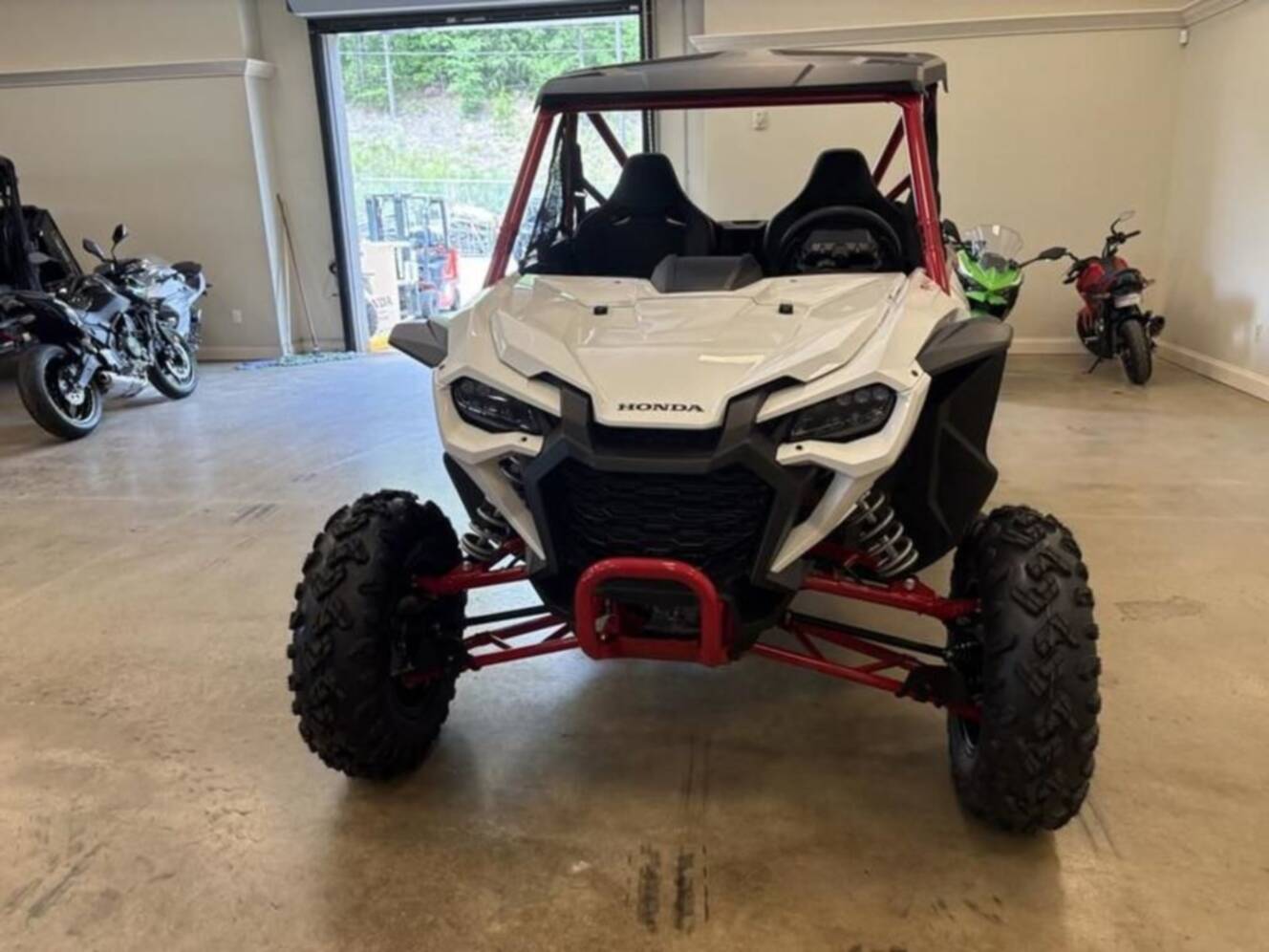 A photo of this 2025 Honda Talon 1000R Fox Live Valve