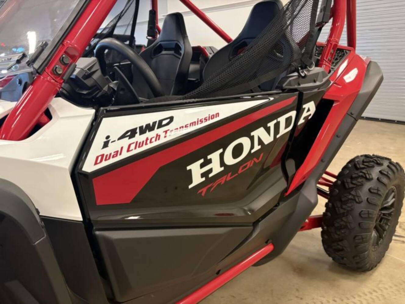 A photo of this 2025 Honda Talon 1000R Fox Live Valve