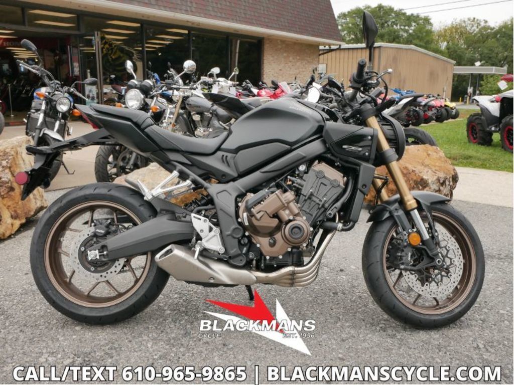 2026 Honda® CB650R E-Clutch BASE in Emmaus, PA