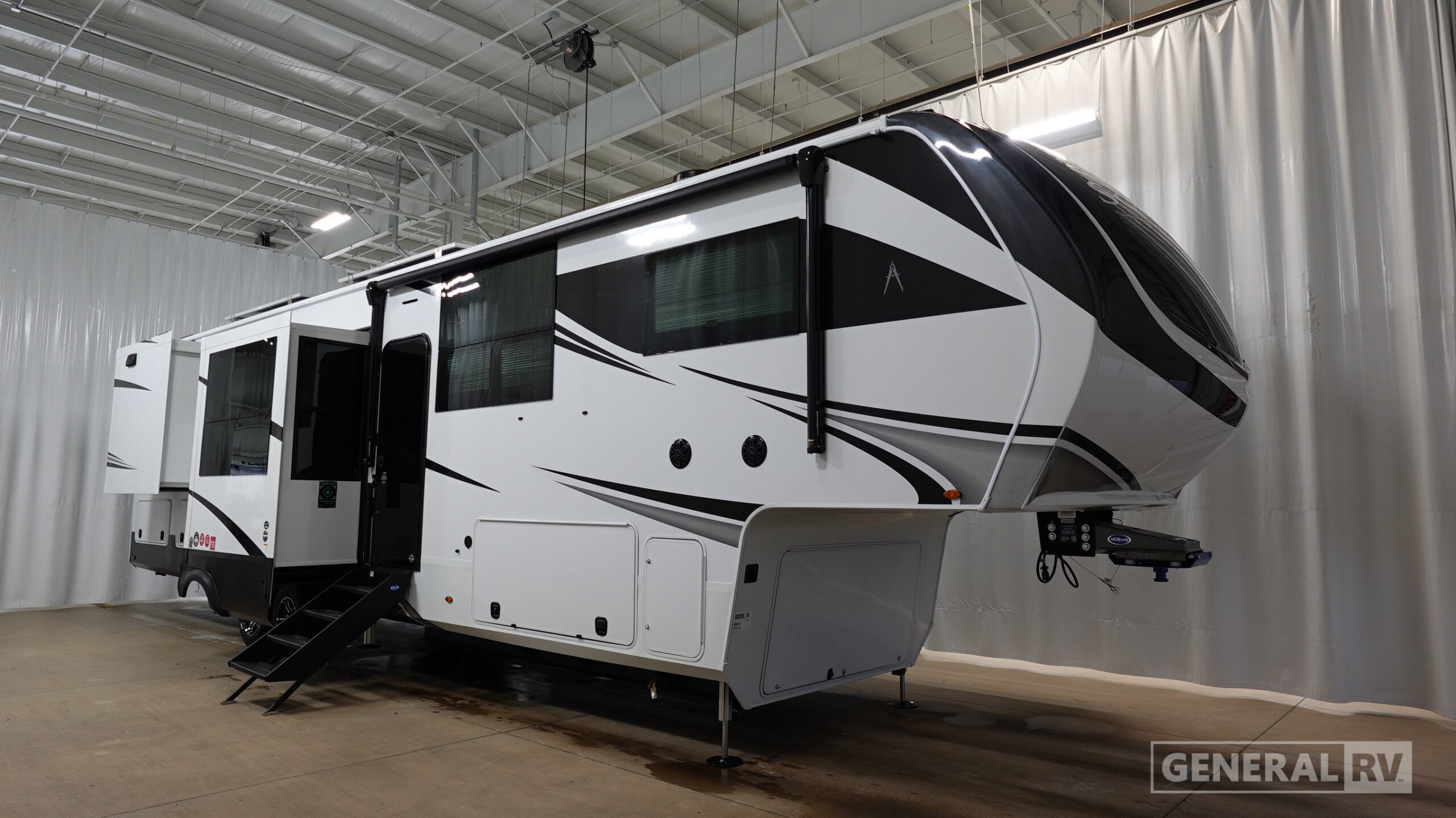 2027 Grand Design SOLITUDE 390RK in clarkston MI