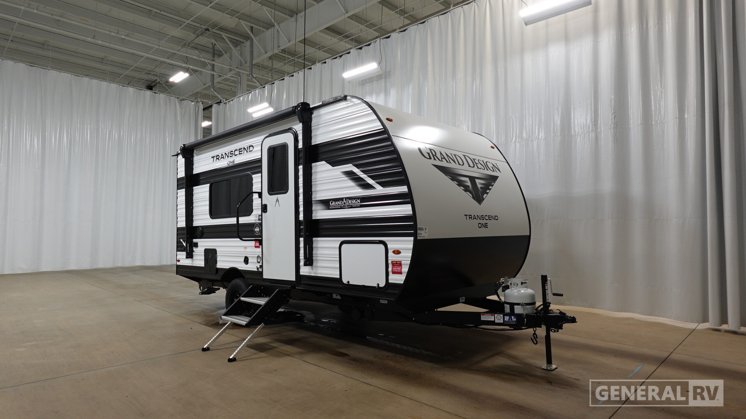 2027 Grand Design TRANSCEND-ONE 151RB in north canton OH