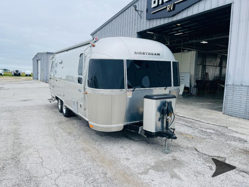 2017 Airstream Flying Cloud 25FB in eldridge IA