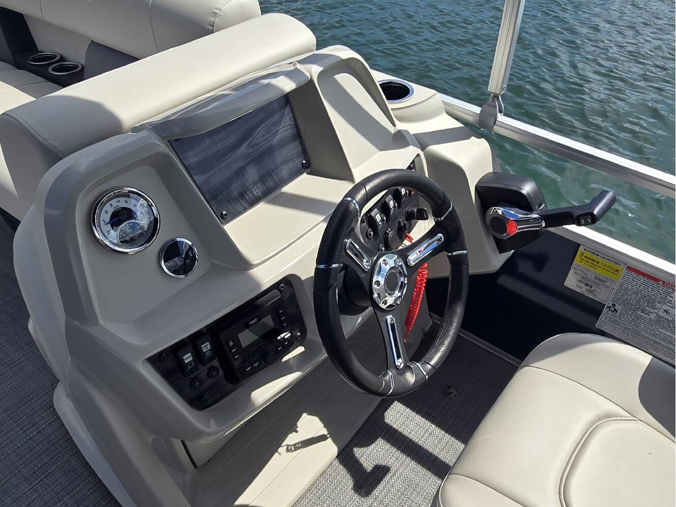 A photo of this 2025 Starcraft LX 20 CB