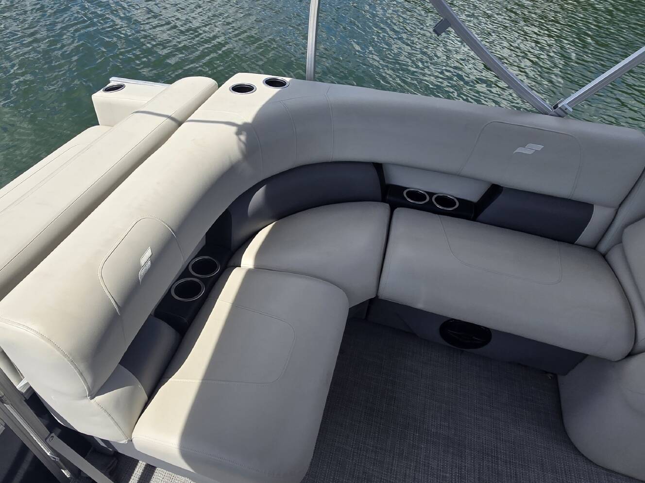 A photo of this 2025 Starcraft LX 20 CB