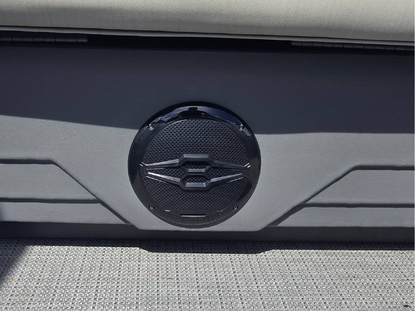 A photo of this 2025 Starcraft LX 20 CB