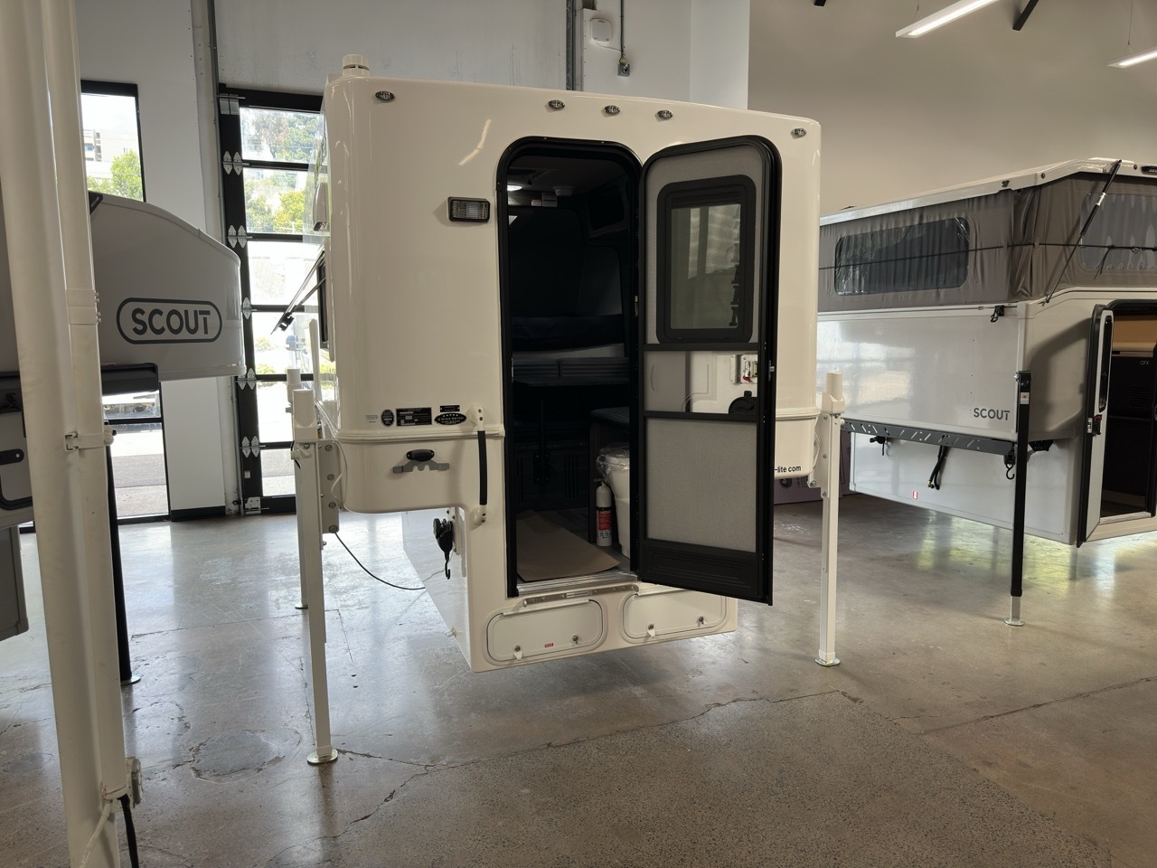 2027 Northern Lite 610 in san diego CA