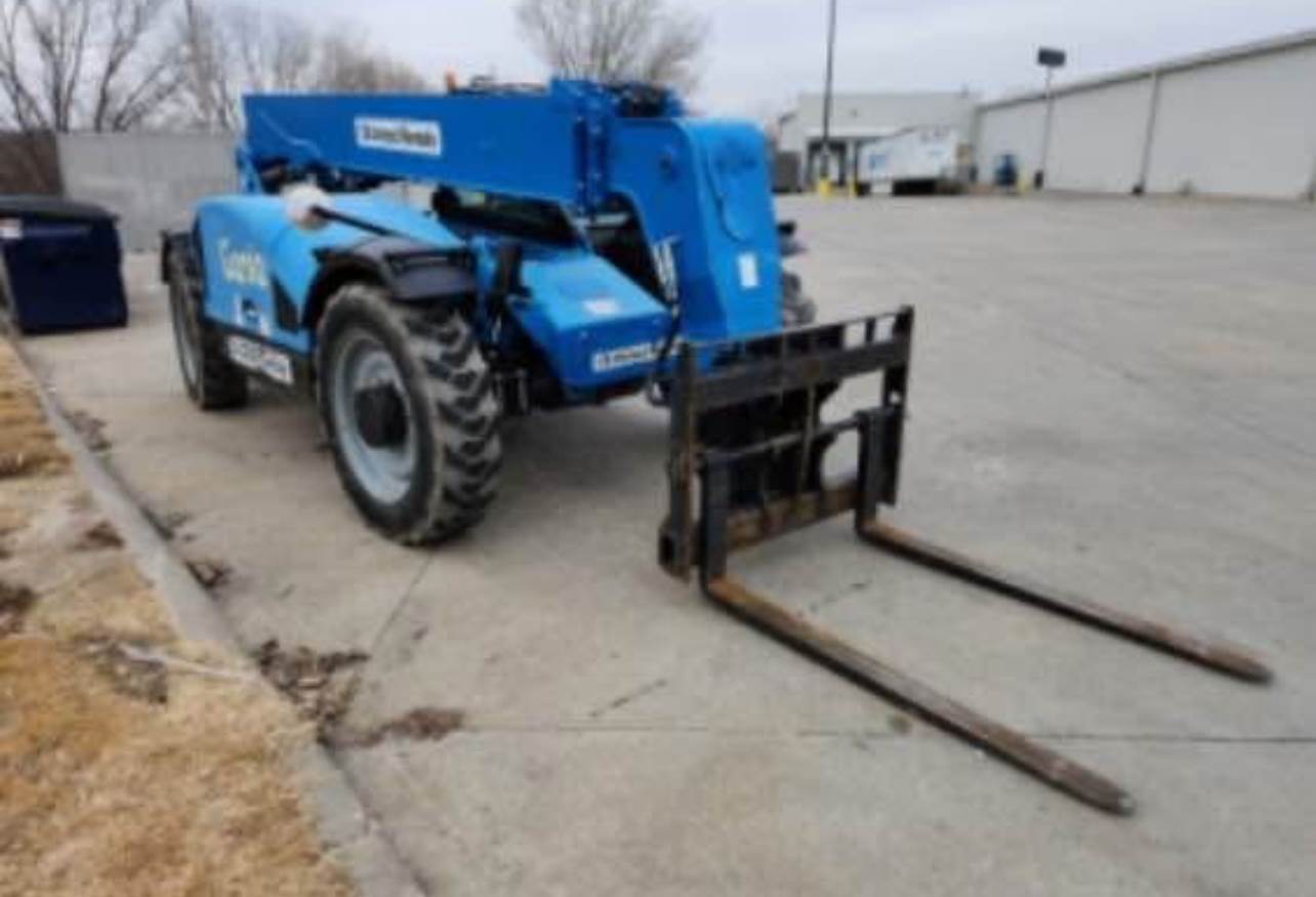2016 Genie GTH-844 in Wayne, MI