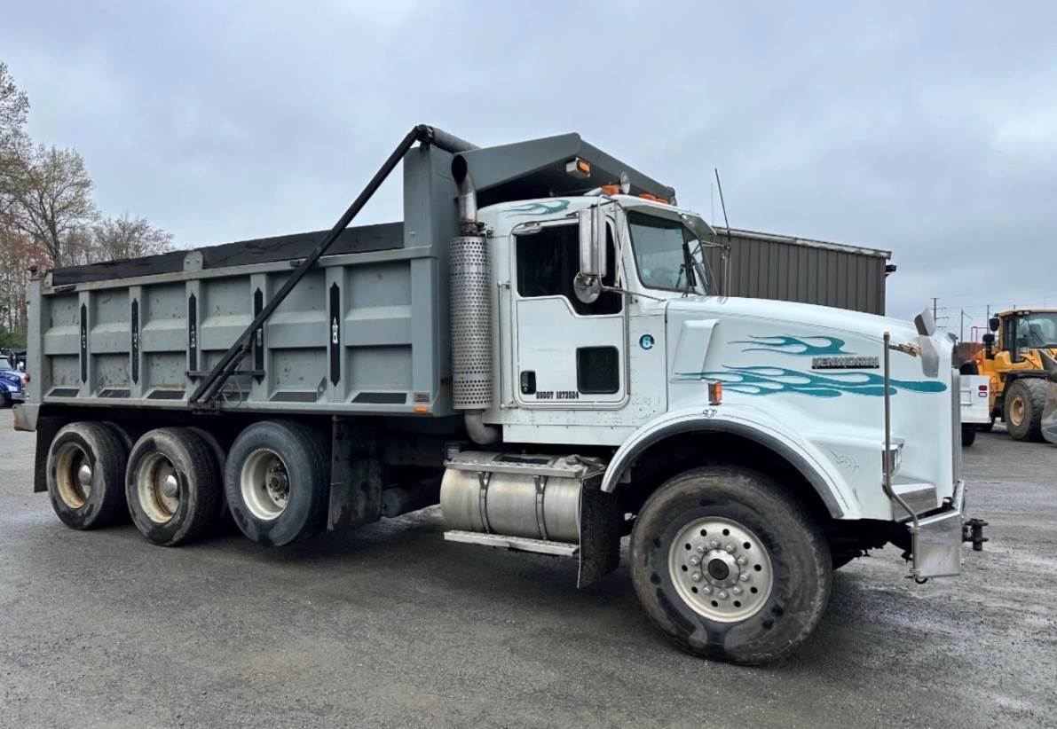 2006 Kenworth T800 in Wayne, MI
