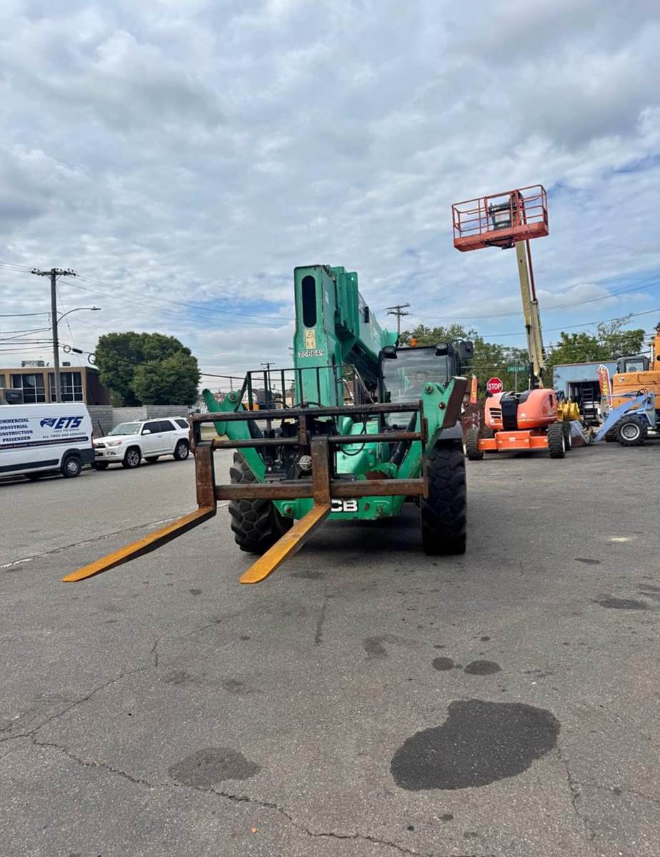 2015 JCB 514-56 in Wayne, MI