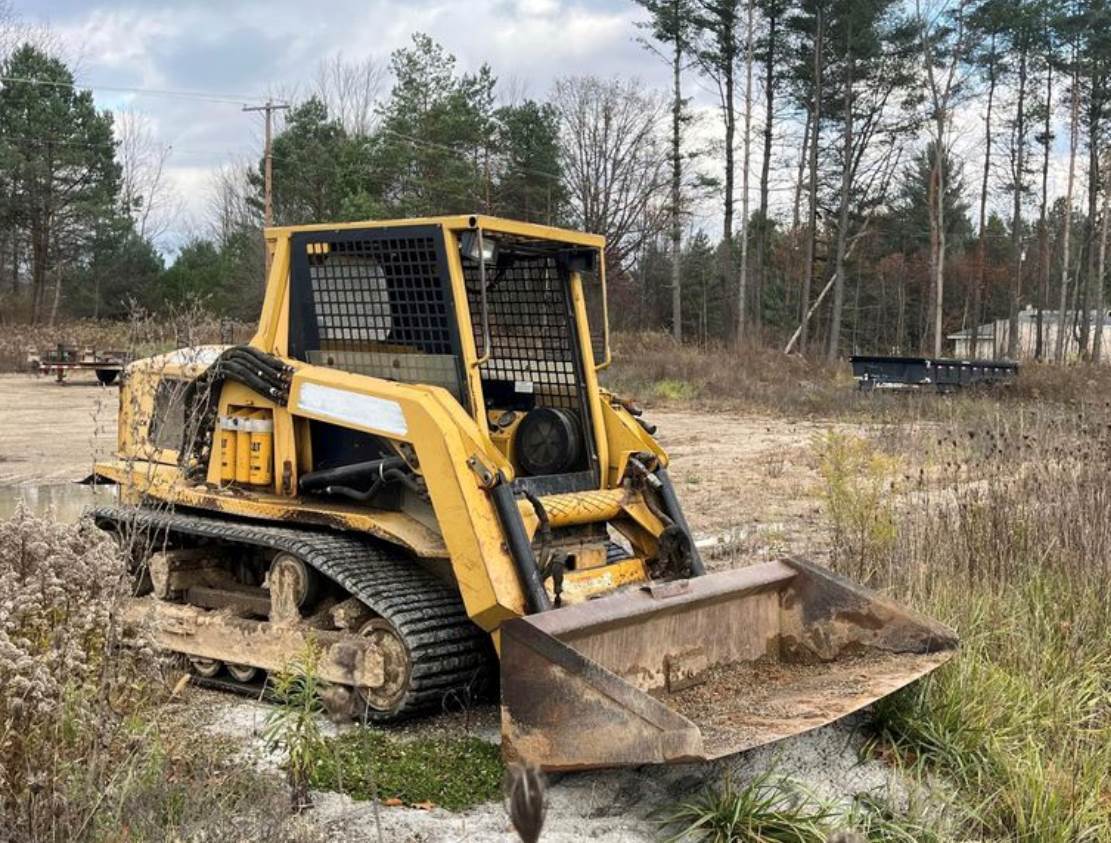 1994 ASV 4810 in Van Buren Charter Township, MI