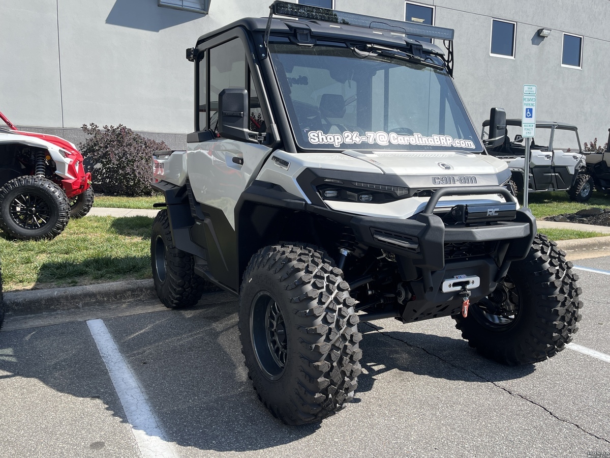 2026 Can-Am Defender Limited HD11 in winston-salem NC