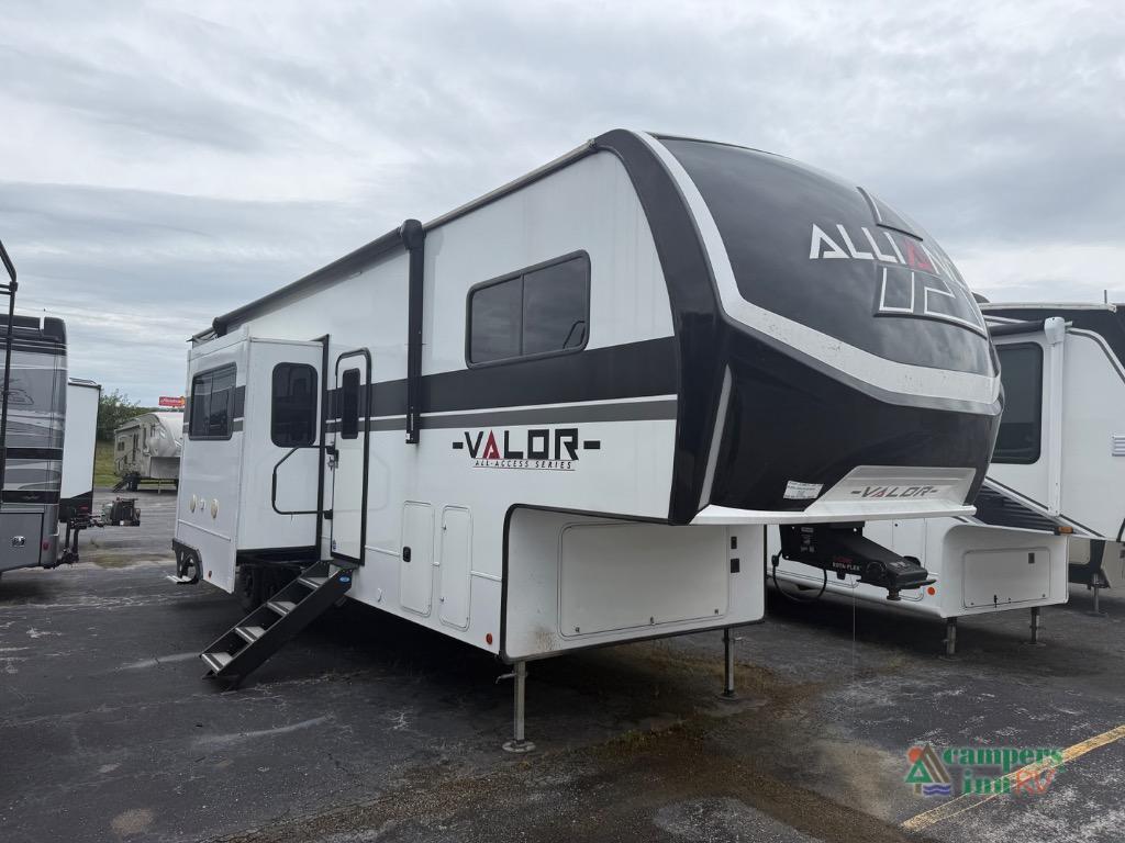 2026 Alliance Rv Valor 32A10 in davenport IA