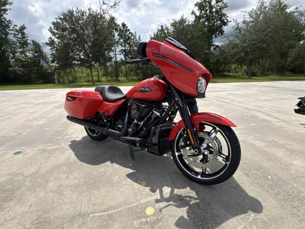 2026 Harley-Davidson® FLHX - Street Glide® FLHX in Savannah, GA