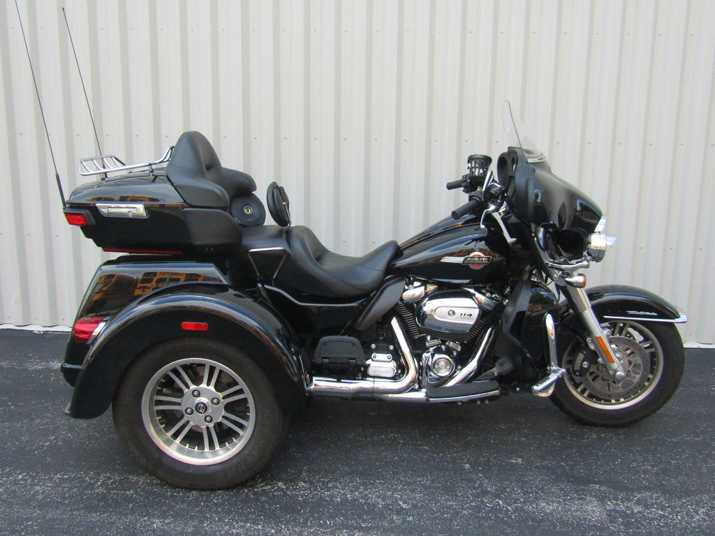 2023 Harley-Davidson® FLHTCUTG - Tri Glide® Ultra ULTRA CLASSIC in St. Charles, MO