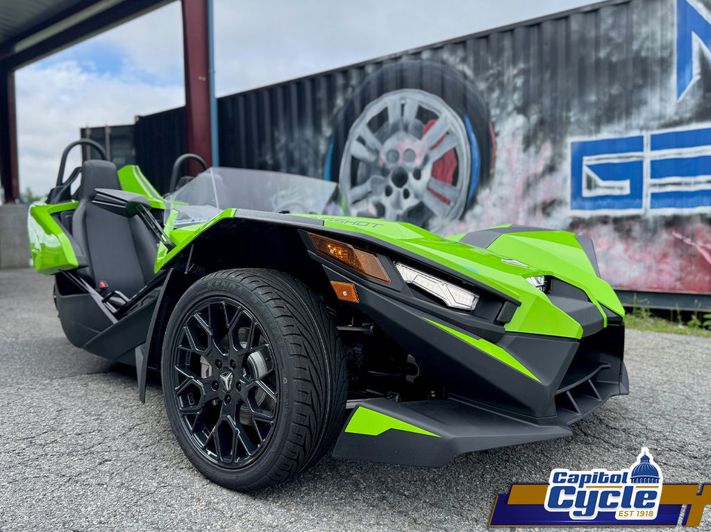 2025 Polaris Slingshot® SL AutoDrive Liquid Lime in macon GA