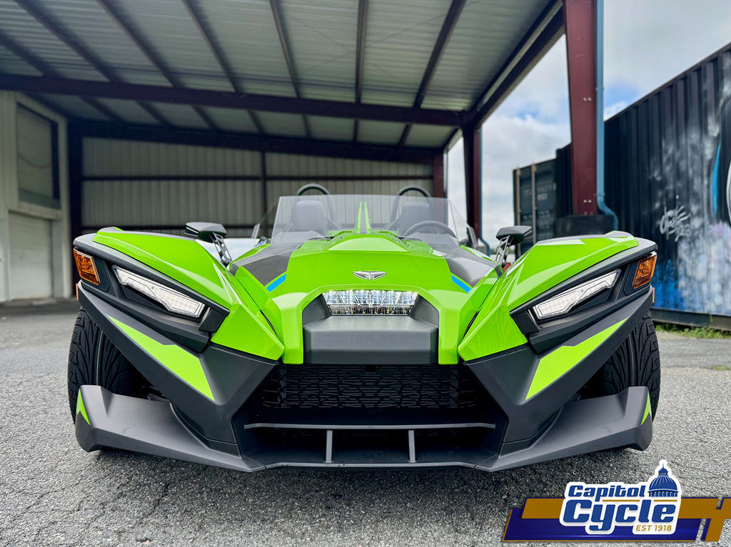 2025 Polaris Slingshot® SL AutoDrive Liquid Lime in macon GA