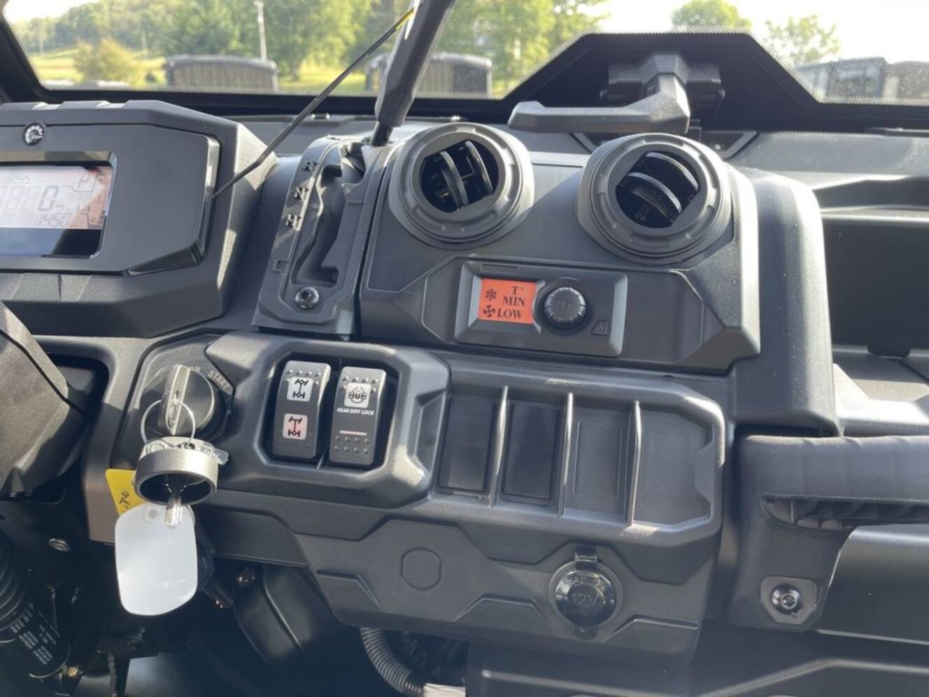 A photo of this 2027 Can-Am Defender MAX DPS CAB HD10 Dolomite Grey