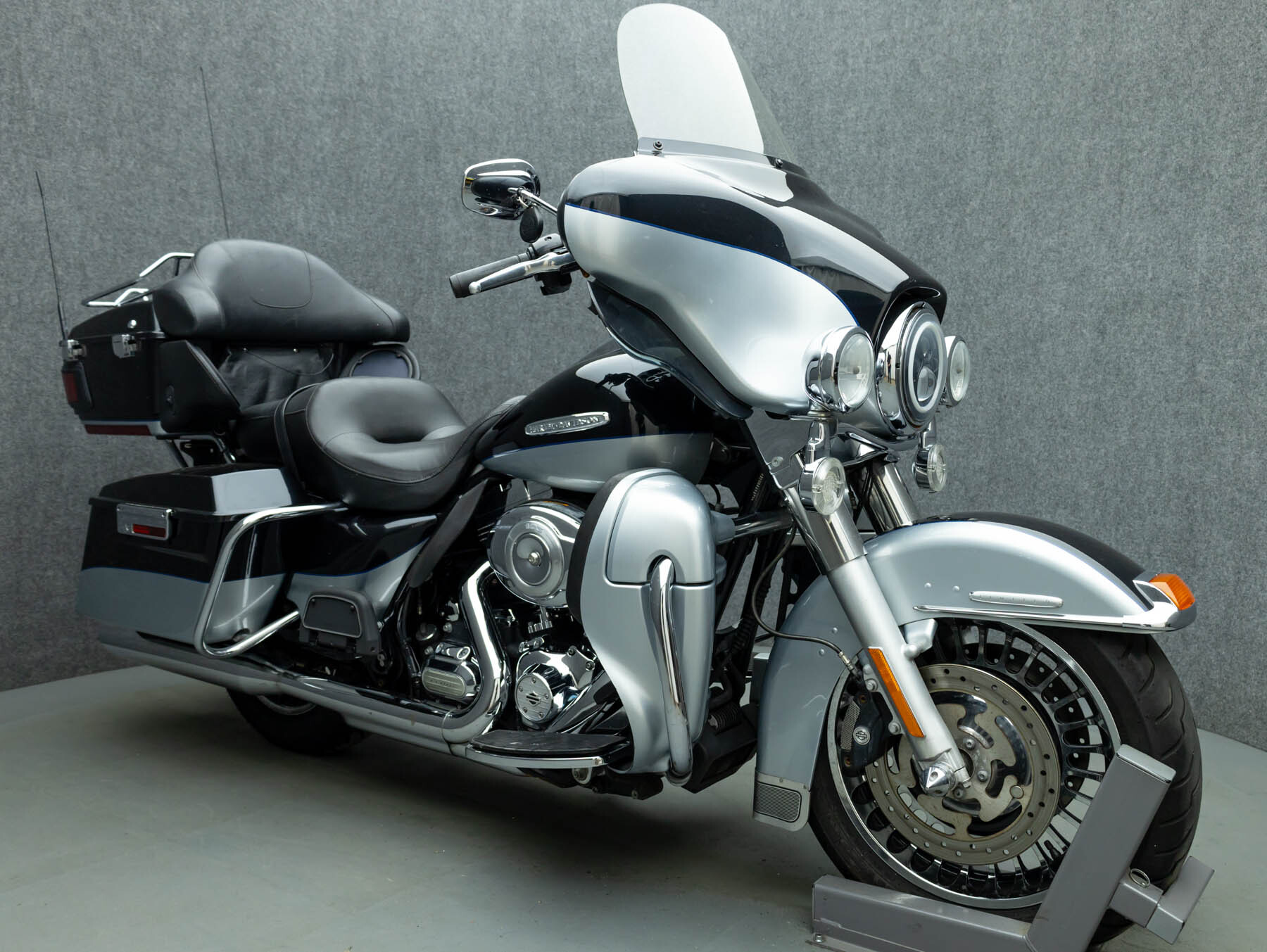 2013 Harley Davidson FLHTK ELECTRA GLIDE ULTRA LIMITED W/ABS FLHTK in Pembroke, NH