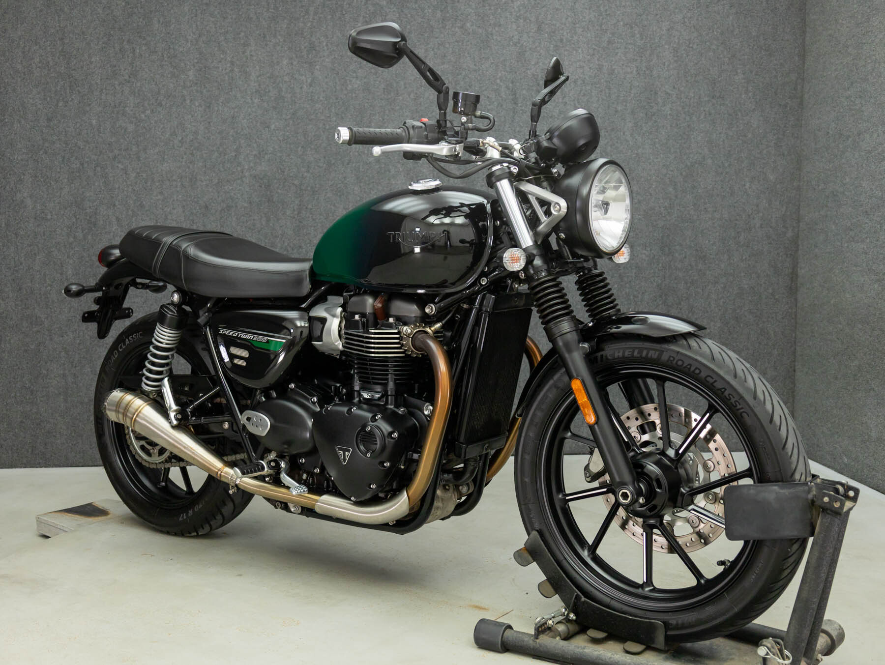 2024 Triumph SPEED TWIN 900 STEALTH EDITION STEALTH EDITION in Coxsackie, NY