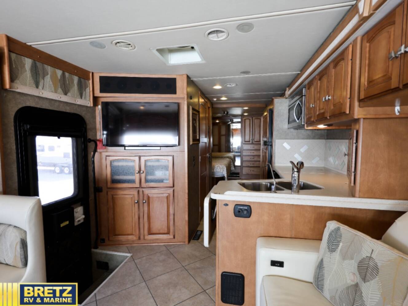 A photo of this 2014 Winnebago Adventurer 35P
