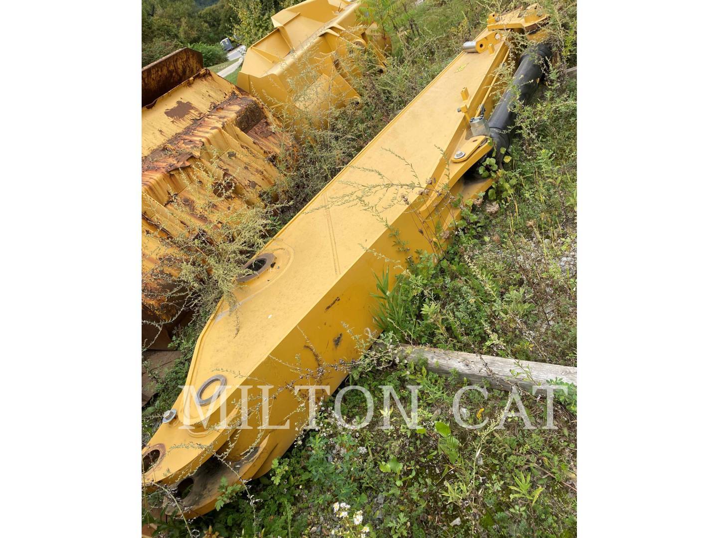 2018 CAT 345D-349D 12 FOOT 8 INCH STICK in Richmond, VT