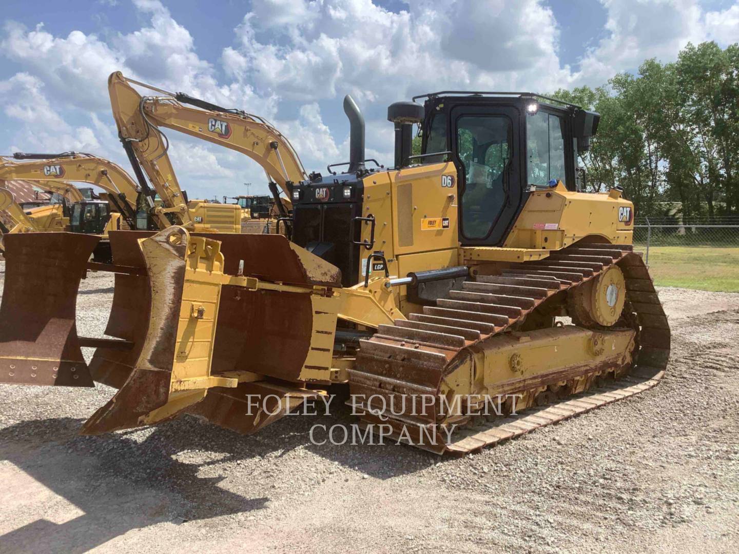 2023 CAT D6-20V36I in Wichita, KS