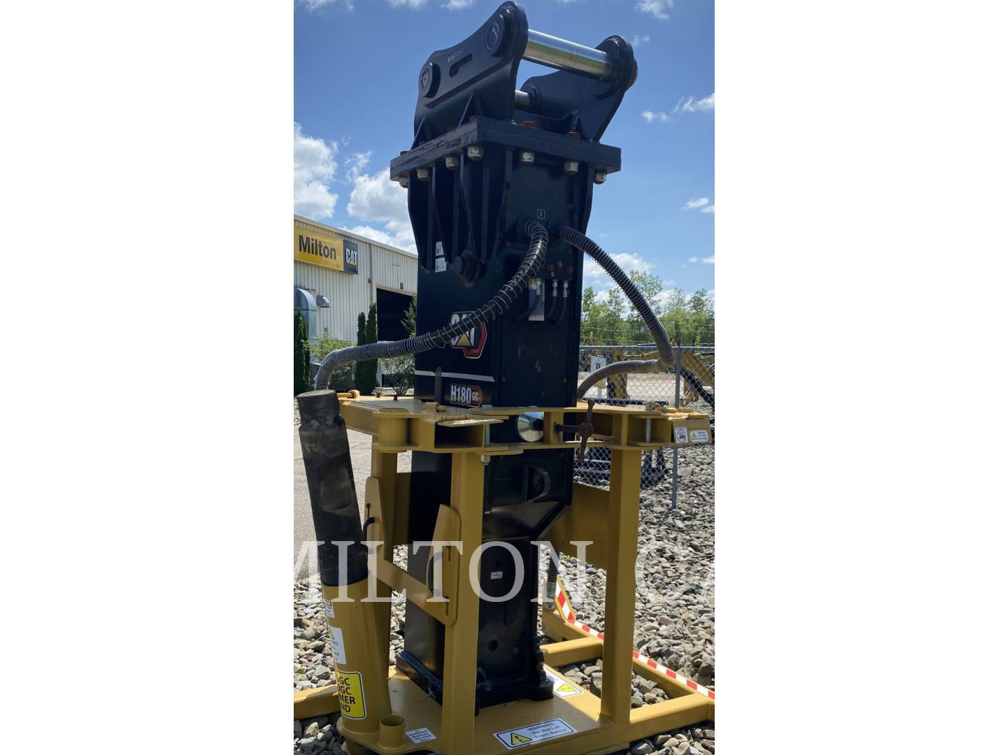 2022 CAT H180GC HAMMER in Binghamton, NY