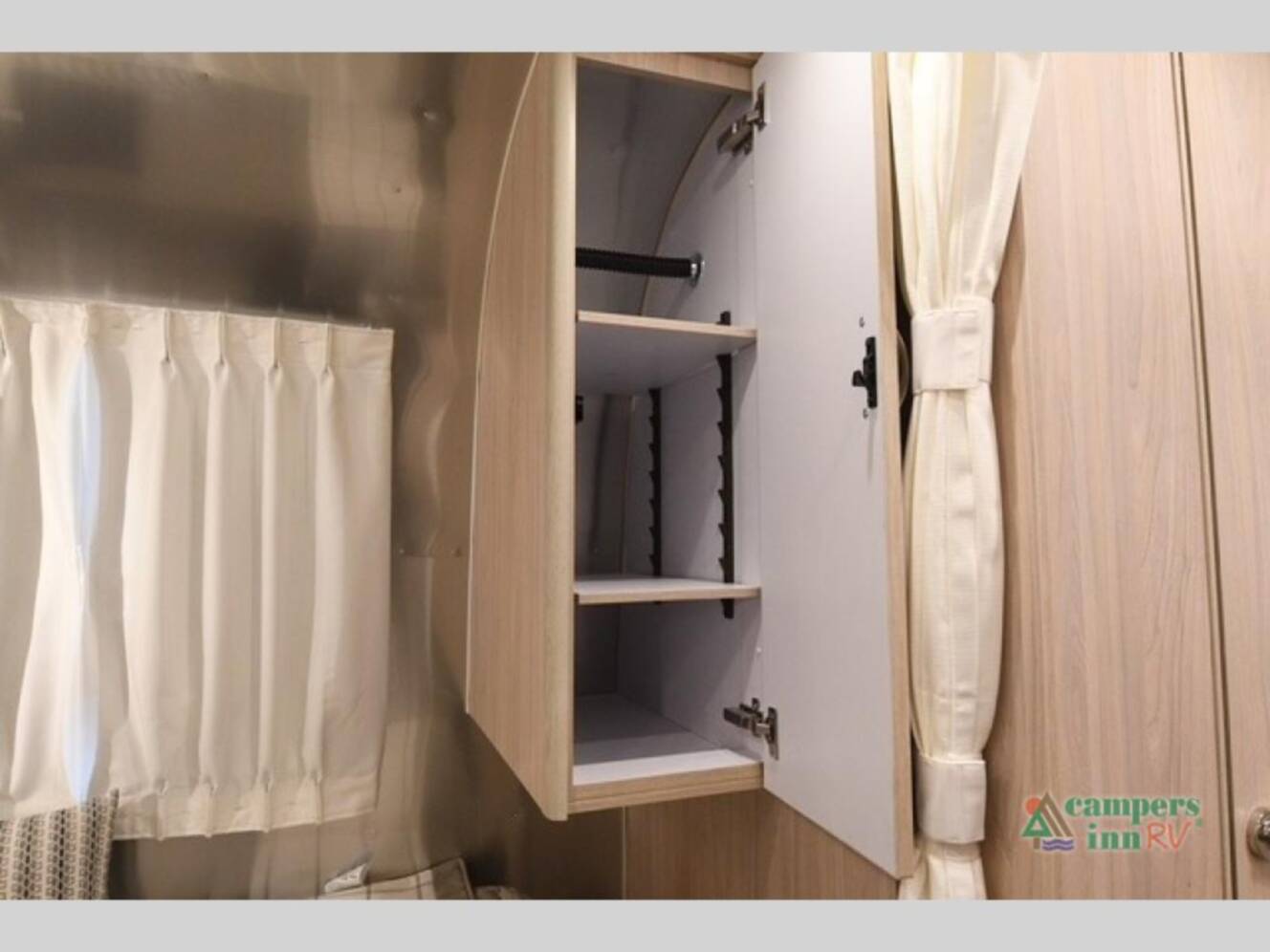 A photo of this 2027 Airstream Globetrotter 27FB