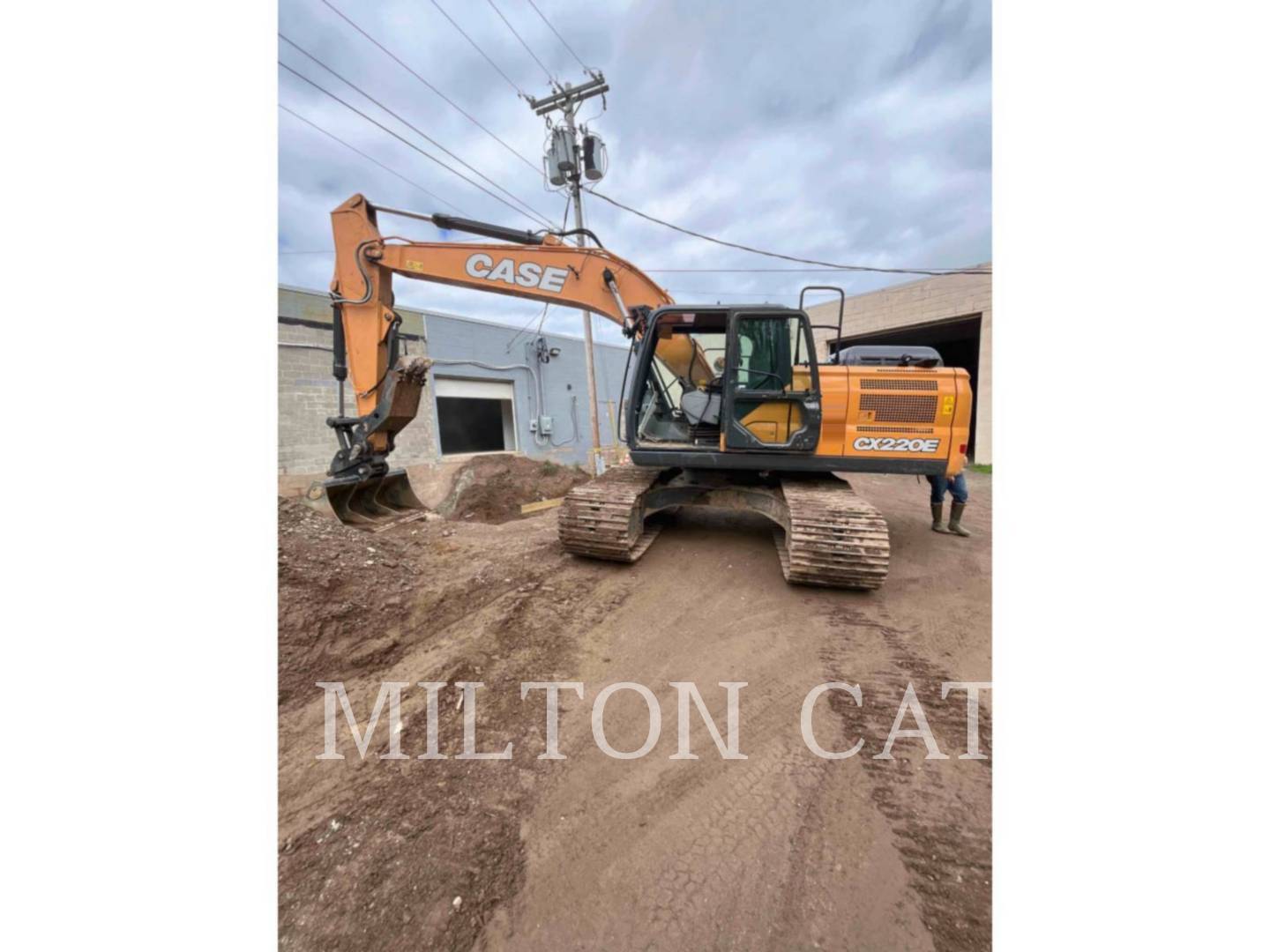 2024 CASE CX220E in Batavia, NY