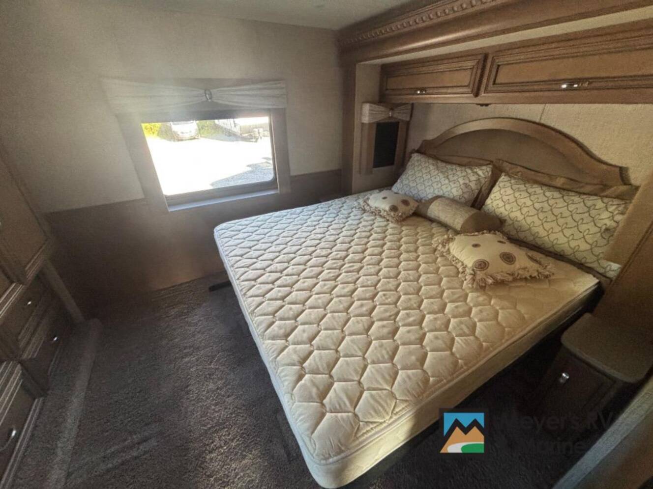 A photo of this 2021 Newmar Bay Star 3626