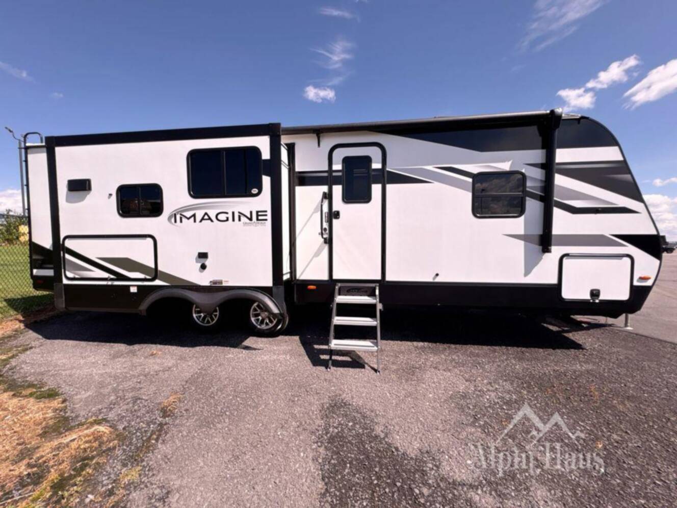 A photo of this 2025 Grand Design Imagine 2670MK