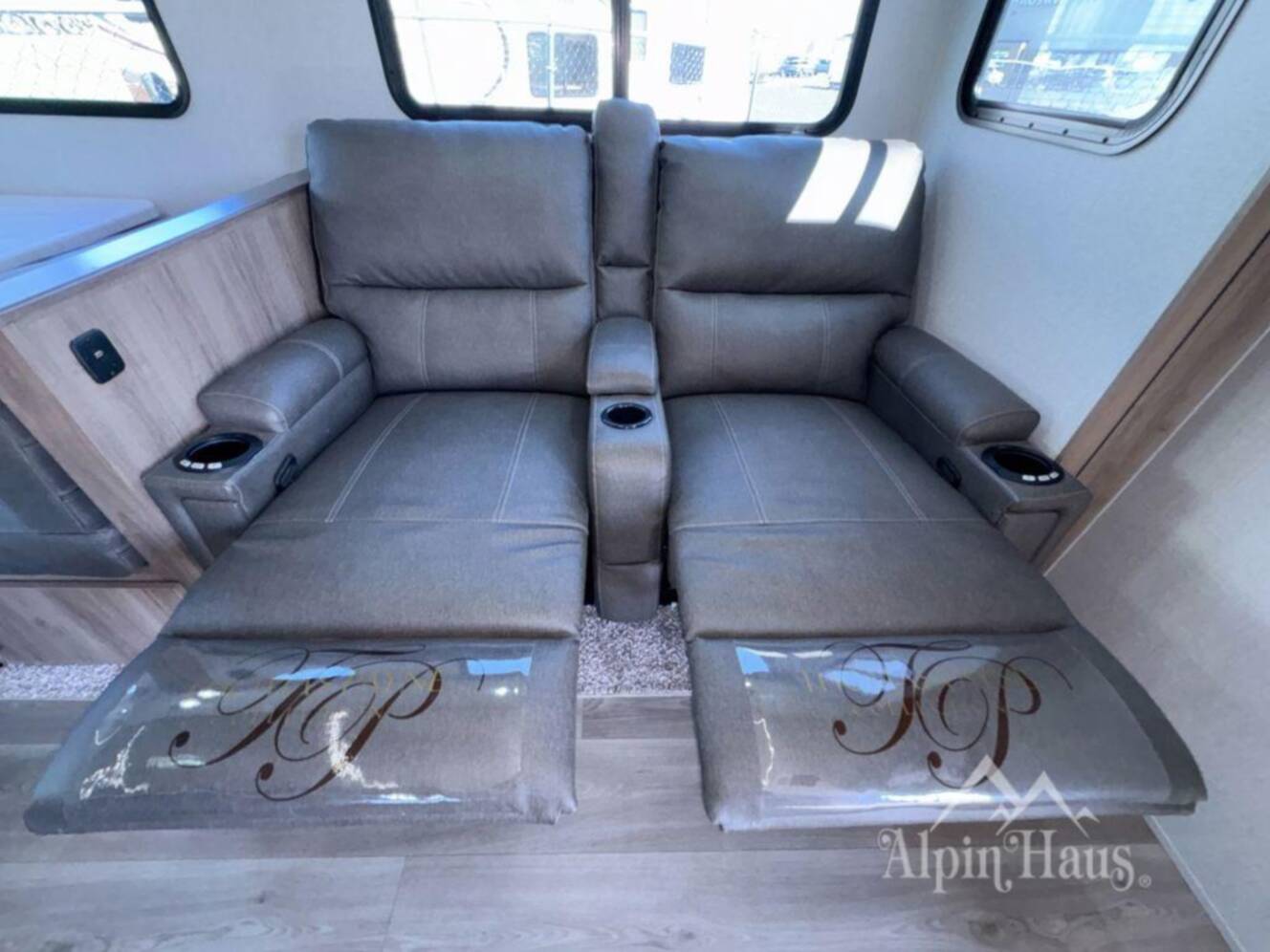 A photo of this 2025 Grand Design Imagine 2670MK