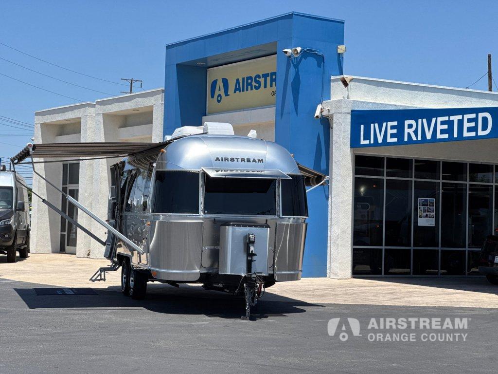 2020 Airstream Globetrotter 23FB Twin in midway city CA