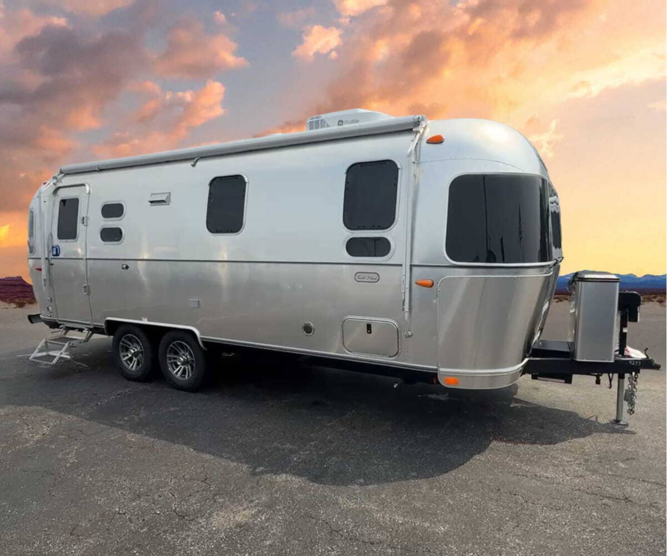 A photo of this 2027 Airstream Trade Wind 25FB Twin
